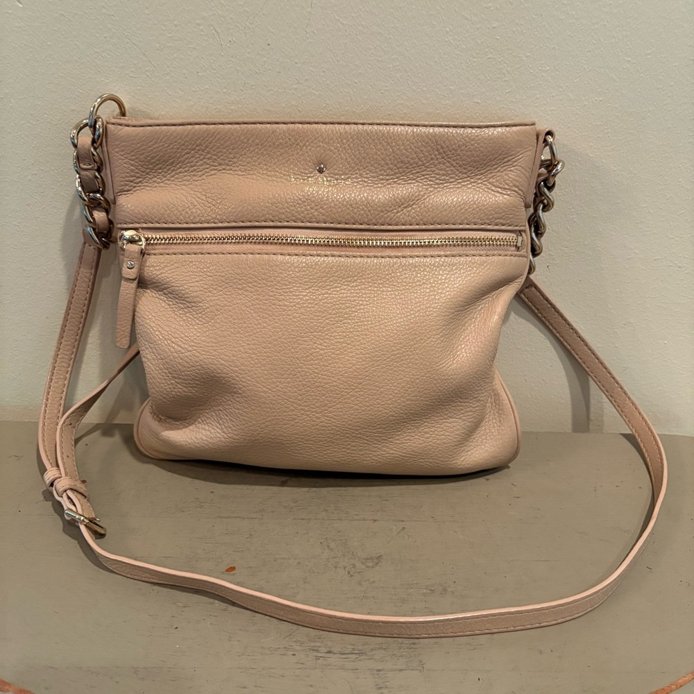 Kate Spade New York Beige Pebbled Leather Crossbody Bag